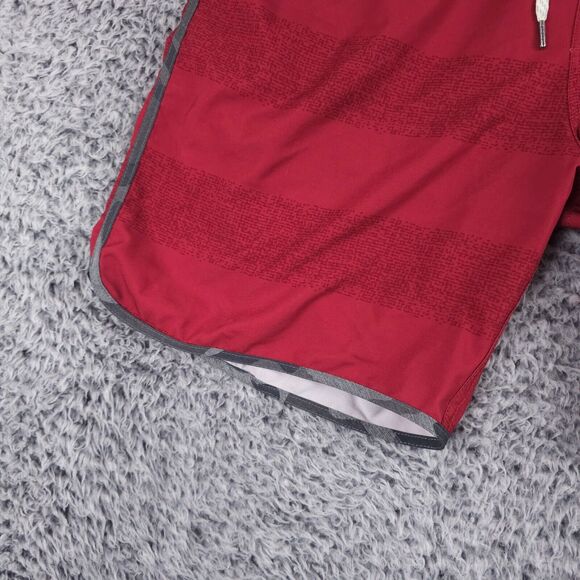Vuori Shorts Mens Extra Large Red Striped Banks Unlined 7.5in Athletic Active - Picture 10 of 13